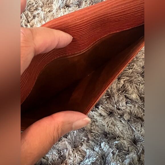 Louis Vuitton Vintage 80s Epi Leather Montaigne 20 Fawn Envelope Clutch Pouch - Picture 10 of 15